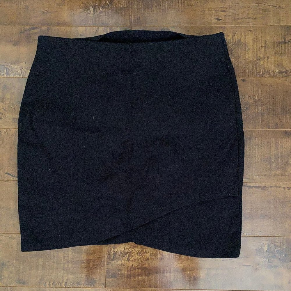 Aritzia Small Black Tube Skirt